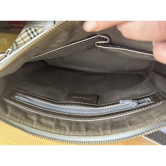 Burberry Nova Check Silver Trimmed Shoulder Bag Purse EUC Rare - Picture 7 of 8